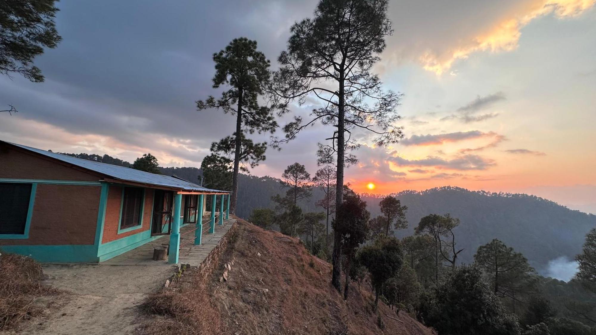 Joshi Cottage Binsar Exterior foto